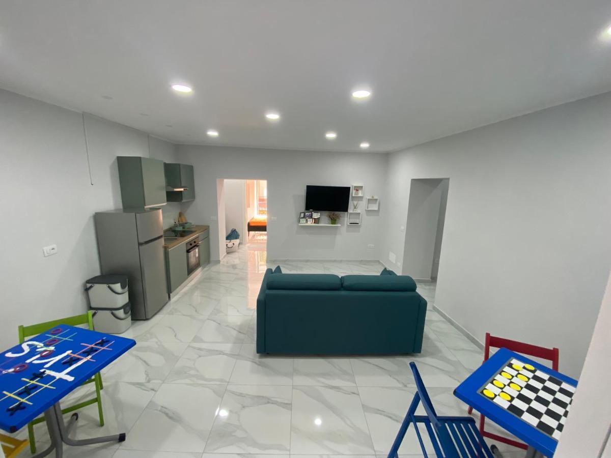 Isla Apartment
